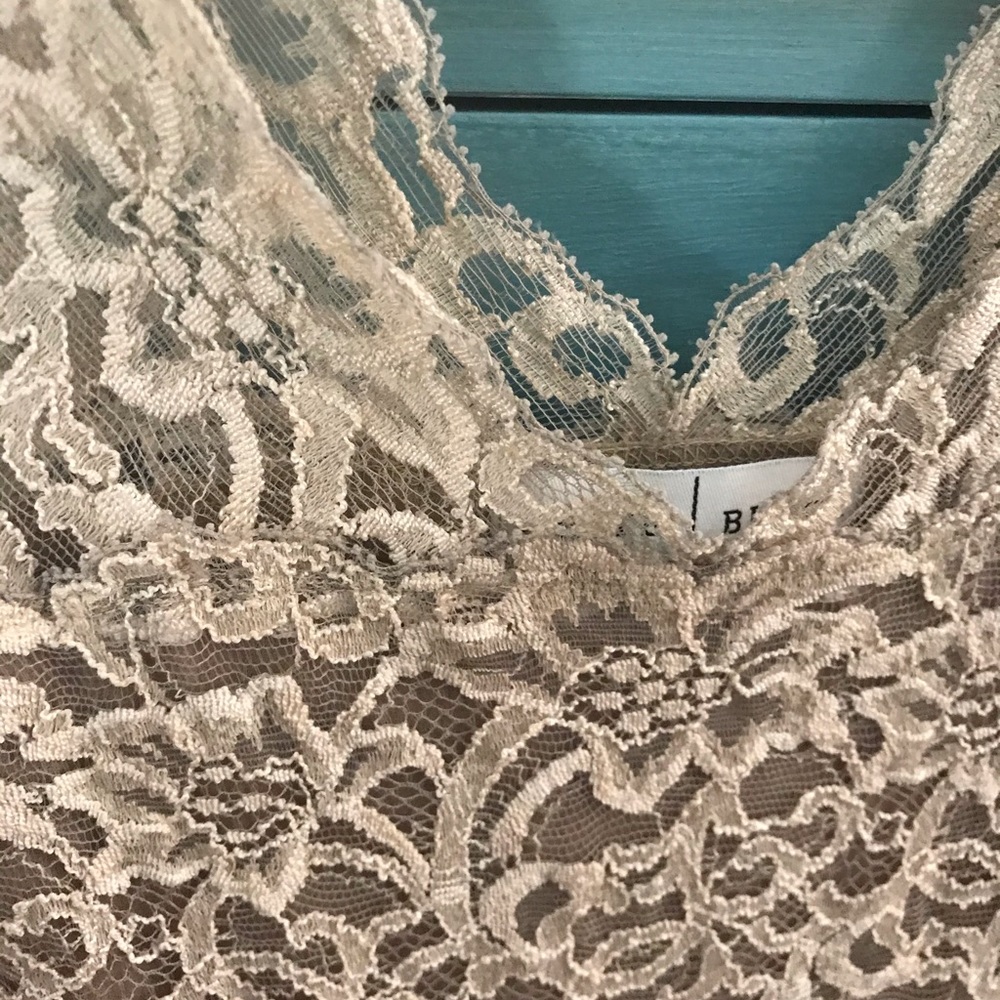 Dress - Picture 4 of 7